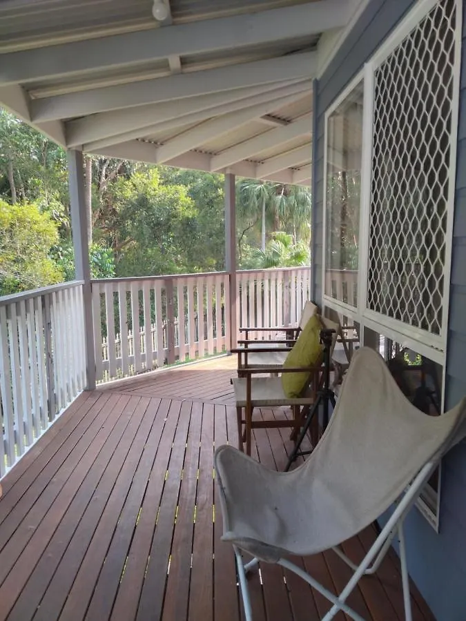 Near To Everything Yet In A Rainforest Setting Tewantin Homestay
